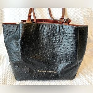 Black dooney &  bourke purse